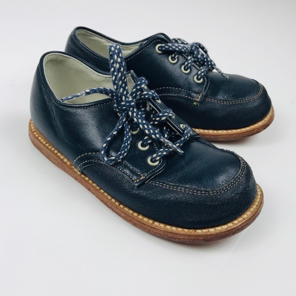 vintage stride rite shoes